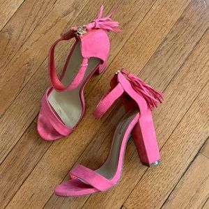 🌸 pretty in pink tassel heels 🌸